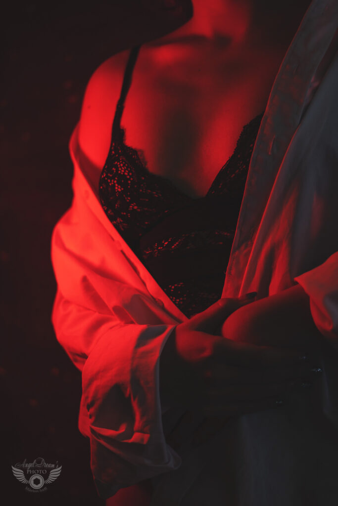 Nőies glamour & boudoir fotózás Sümegen stúdió környezetben