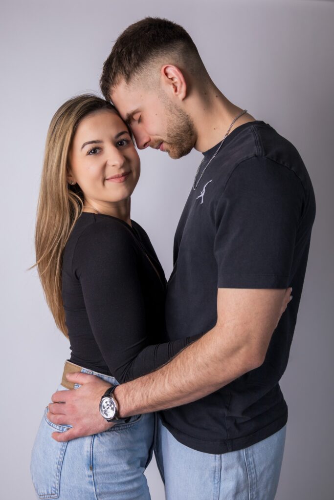Stúdiós vagy szabadtéri páros fotózás Sümegen